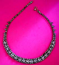a beautiful vintage costume jewelry Juliana necklace