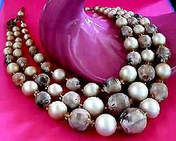 a beautiful vintage costume jewelry Juliana necklace