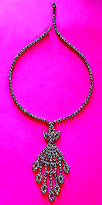 a beautiful vintage costume jewelry Juliana necklace