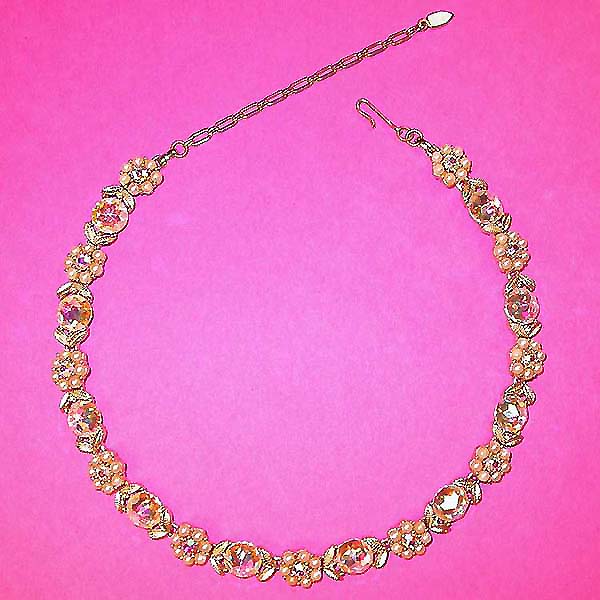 a beautiful vintage costume jewelry necklace Kramer