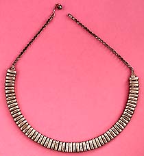 a beautiful vintage costume jewelry necklace Juliana