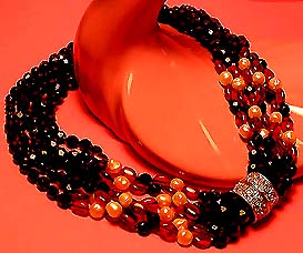 a beautiful vintage costume jewelry Juliana necklace