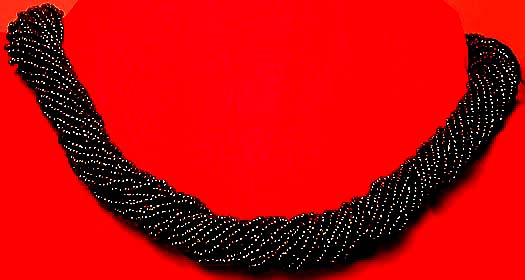 a beautiful vintage costume jewelry necklace unsigned