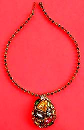 a beautiful vintage costume jewelry Juliana necklace