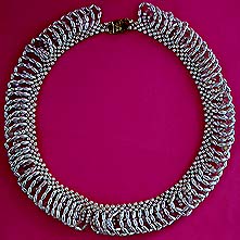 a beautiful vintage costume jewelry choker necklace unsigned