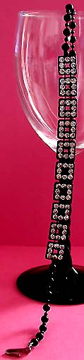 a beautiful vintage costume jewelry necklace unsigned