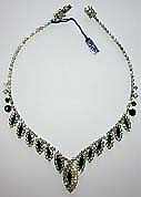 a beautiful vintage costume jewelry necklace Weiss