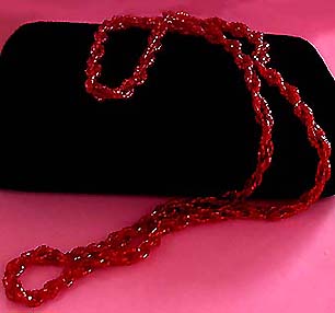 a beautiful vintage costume jewelry necklace unsigned