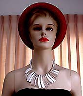 a beautiful vintage costume jewelry Juliana necklace