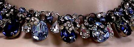 a beautiful vintage costume jewelry necklace unsigned