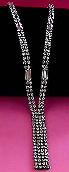 a beautiful vintage costume jewelry necklace unsigned