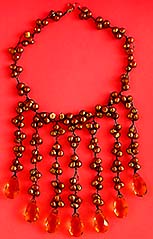 a beautiful vintage costume jewelry Juliana necklace