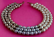 a beautiful vintage costume jewelry Juliana necklace