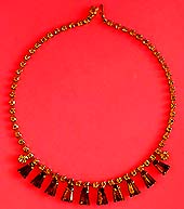 a beautiful vintage costume jewelry Juliana necklace