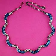 a beautiful vintage costume jewelry Juliana necklace