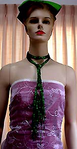 a beautiful vintage costume jewelry Juliana necklace