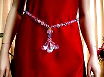 a beautiful vintage costume jewelry necklace unsigned