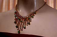 a beautiful vintage costume jewelry necklace unsigned