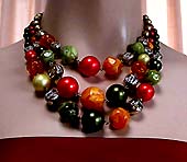 a beautiful vintage costume jewelry Juliana necklace