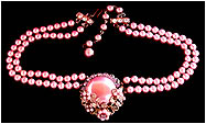 a beautiful vintage costume jewelry Juliana necklace