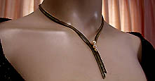 a beautiful vintage costume jewelry Juliana necklace
