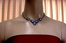 a beautiful vintage costume jewelry Juliana necklace