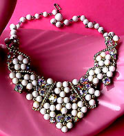 a beautiful vintage costume jewelry Juliana necklace