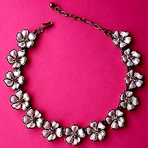 a beautiful vintage costume jewelry Juliana necklace