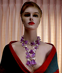 a beautiful vintage costume jewelry necklace