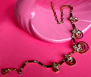 a beautiful vintage costume jewelry necklace