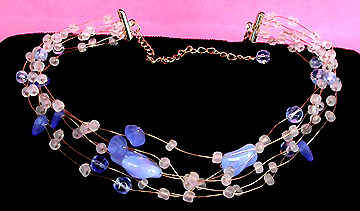 a beautiful vintage costume jewelry necklace unsigned
