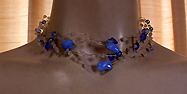 a beautiful vintage costume jewelry necklace unsigned