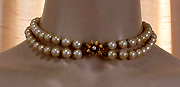 a beautiful vintage costume jewelry necklace
