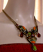 a beautiful vintage costume jewelry necklace