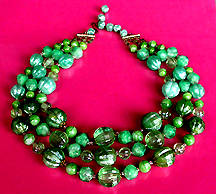 a beautiful vintage costume jewelry necklace