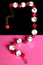a beautiful vintage costume jewelry necklace