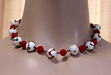 a beautiful vintage costume jewelry necklace