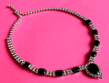 a beautiful vintage costume jewelry Juliana necklace