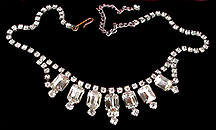 a beautiful vintage costume jewelry necklace