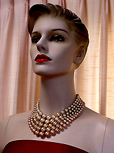 a beautiful vintage costume jewelry Juliana necklace