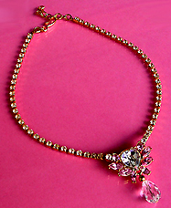 a beautiful vintage costume jewelry necklace