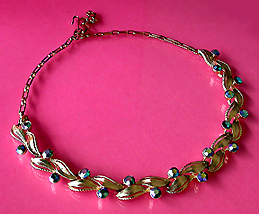 a beautiful vintage costume jewelry necklace