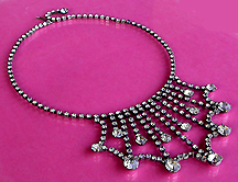a beautiful vintage costume jewelry necklace