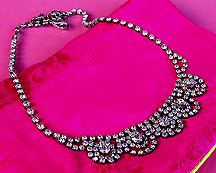 a beautiful vintage costume jewelry necklace