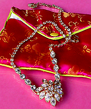 a beautiful vintage costume jewelry necklace