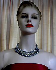 a beautiful vintage costume jewelry necklace