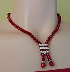 a beautiful vintage costume jewelry necklace