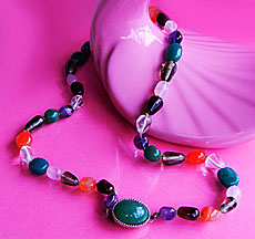 a beautiful vintage costume jewelry necklace