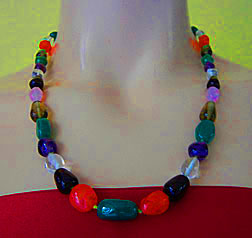 a beautiful vintage costume jewelry necklace