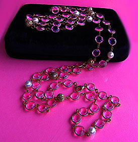 a beautiful vintage costume jewelry necklace
